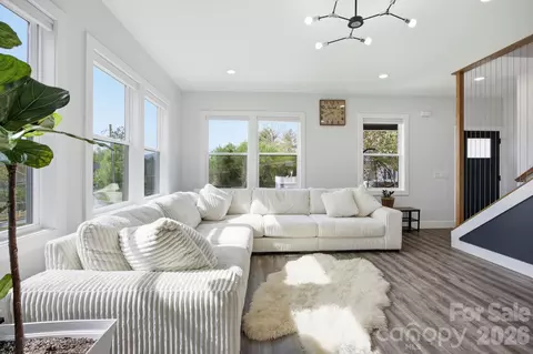 Living - 30 First St, Canton, NC 28716 photo 2 of 3