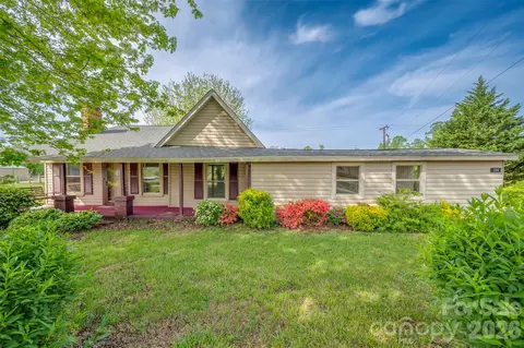 504 Old Henrietta Rd, Forest City, NC 28043