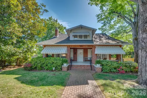 151 S Magnolia St, Forest City, NC 28043
