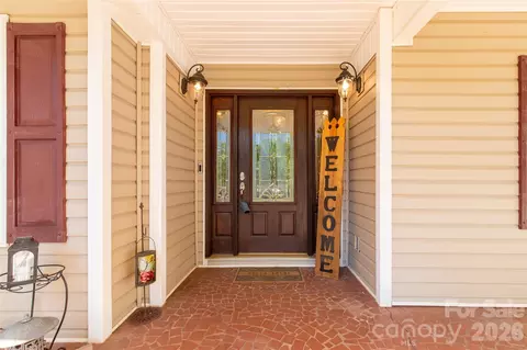 Exterior - 1530 Danlee Dr, Lancaster, SC 29720 photo 3 of 3