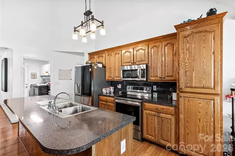 Kitchen - 1530 Danlee Dr, Lancaster, SC 29720 photo 3 of 3