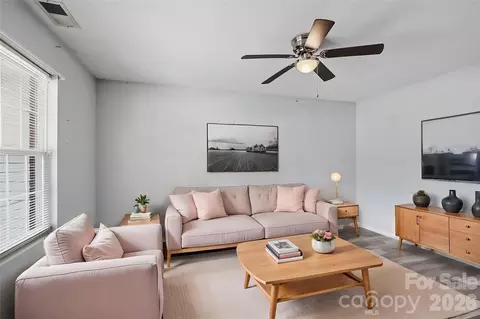 102 Brandywine Ne U2 Dr NE #U2, Conover, NC 28613