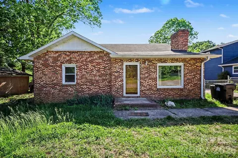 108 Crest St, Belmont, NC 28012