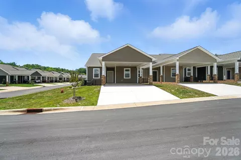 1502 28th Street Se Ln SE, Hickory, NC 28602