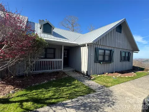 302 Eagles Nest S Ct S, Mars Hill, NC 28754
