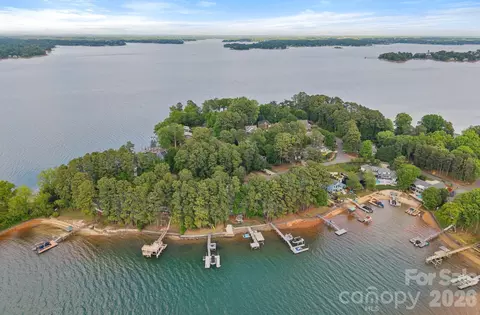 20931 Island Forest Dr, Cornelius, NC 28031