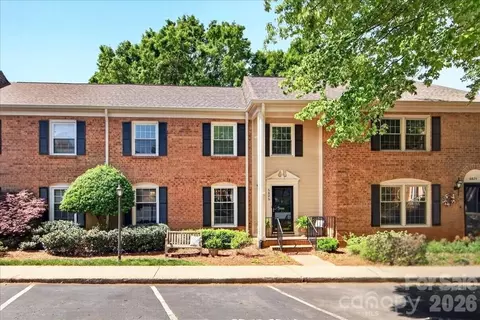 6826 Constitution Ln, Charlotte, NC 28210
