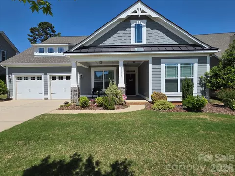 13127 Union Square Dr, Huntersville, NC 28078
