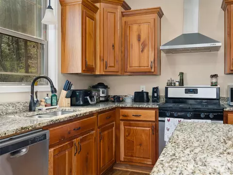 Kitchen - 4823 Max Patch Rd, Clyde, NC 28721 photo 3 of 4