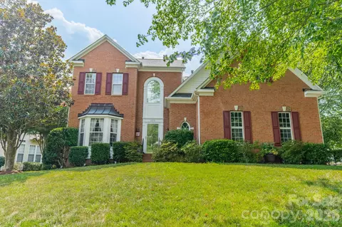 6216 Creek Breeze Rd, Charlotte, NC 28269