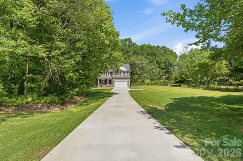 2910 Plum Thicket Ct, Monroe, NC 28112