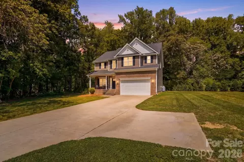 2910 Plum Thicket Ct, Monroe, NC 28112