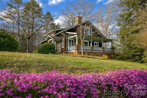 Exterior - 431 E Main St, Brevard, NC 28712 photo 2 of 9