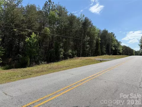 000 Hugh Champion Rd, Tryon, NC 28782