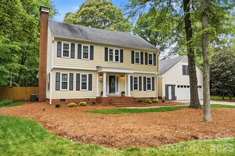 10646 S Hall Dr, Charlotte, NC 28270