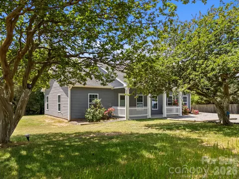 Exterior - 14532 E Rocky River Rd, Davidson, NC 28036 photo 1 of 6