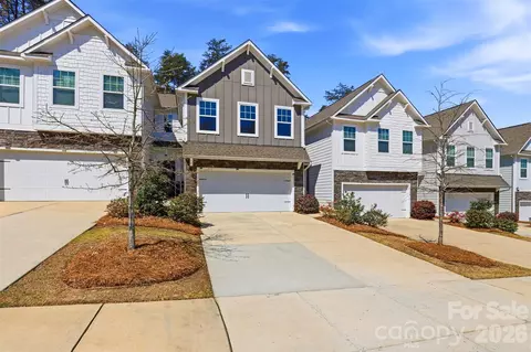 1117 Streamside Ln, York, SC 29745