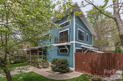 135 Salola St, Asheville, NC 28806