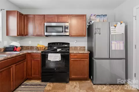 Kitchen - 2046 E Park Dr, Lancaster, SC 29720 photo 2 of 2