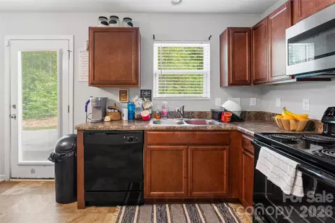 Kitchen - 2046 E Park Dr, Lancaster, SC 29720 photo 1 of 2
