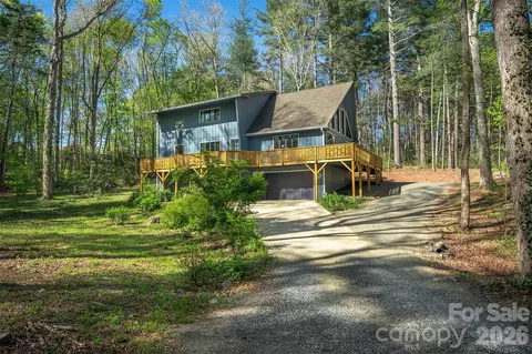233 Bryant Ridge Dr, Swannanoa, NC 28778