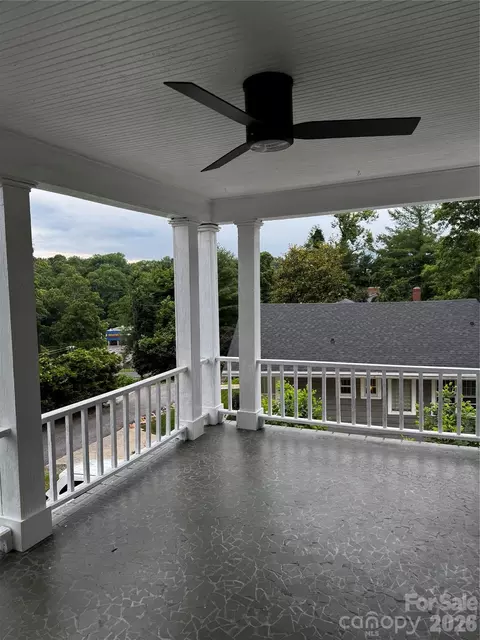 Exterior - 9 Crescent Dr, Marion, NC 28752 photo 5 of 10