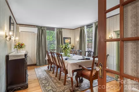 Dining - 9 Crescent Dr, Marion, NC 28752 photo 1 of 1