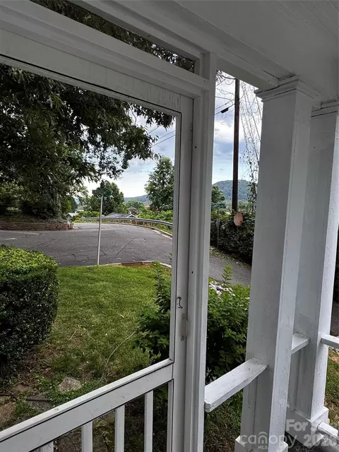 Exterior - 9 Crescent Dr, Marion, NC 28752 photo 9 of 10