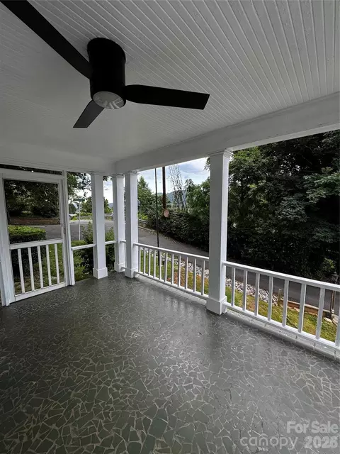 Exterior - 9 Crescent Dr, Marion, NC 28752 photo 6 of 10