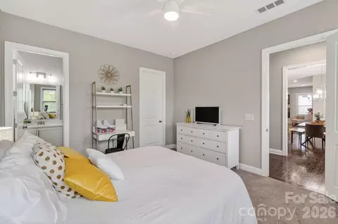 Bedroom - 18421 Doves Crest Rd, Cornelius, NC 28031 photo 2 of 5