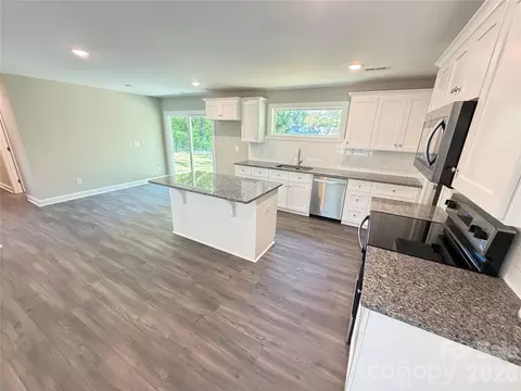 Kitchen - 1019 E 10th St, Kannapolis, NC 28083 photo 1 of 2