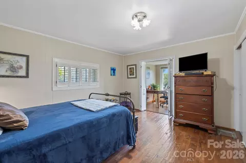 Bedroom - 71 Laurel Mountain Rd, Brevard, NC 28712 photo 3 of 3