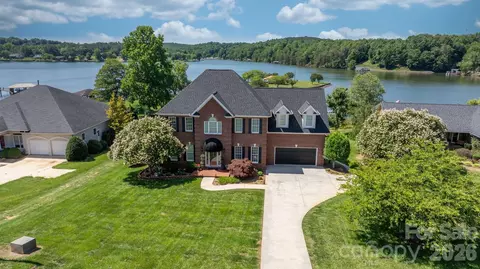 215 Iswa Dr, Taylorsville, NC 28681