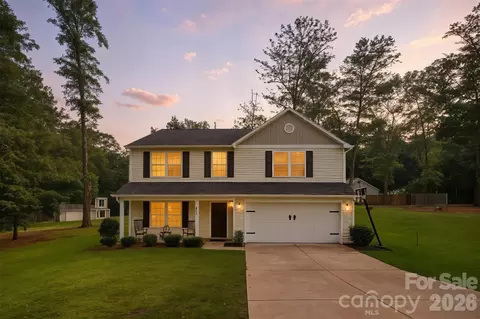 1528 Magnolia Dr, Lancaster, SC 29720