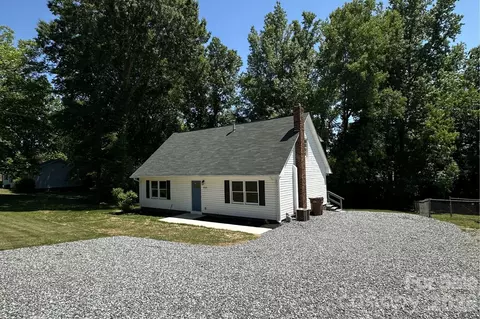 806 S Laurel St, Lincolnton, NC 28092