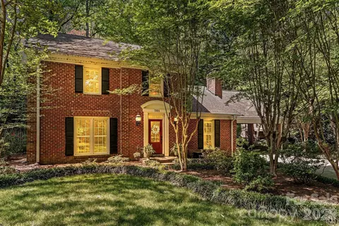 701 Tadlock Pl, Matthews, NC 28105