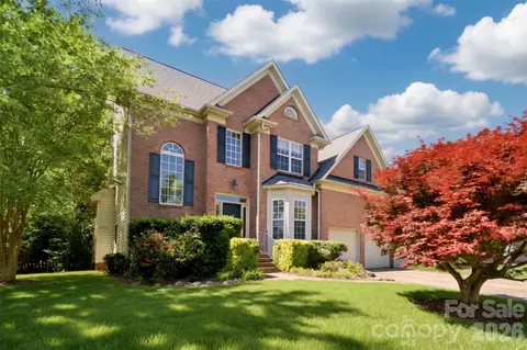 10930 Wyndham Pointe Dr, Charlotte, NC 28213