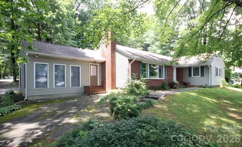 63 Montview Cir, Brevard, NC 28712