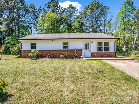 131 Winchester Dr, Ellenboro, NC 28040