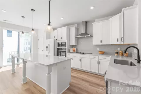 15309 Ballancroft Pkwy, Charlotte, NC 28277
