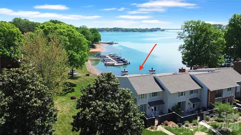 7962 Westcape Dr, Denver, NC 28037