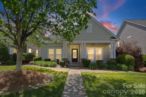 1004 Envoy Ln, Indian Trail, NC 28079