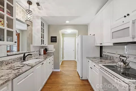 7224 Swans Run Rd, Charlotte, NC 28226