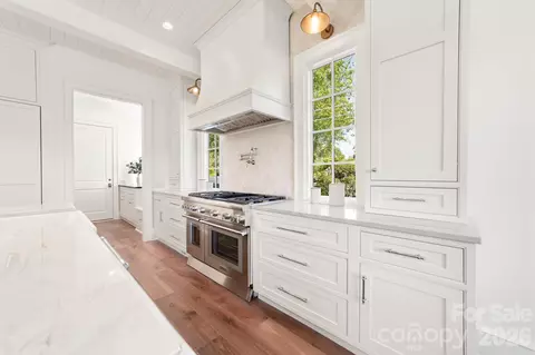 Kitchen - 222 Walnut St, Davidson, NC 28036 photo 4 of 5