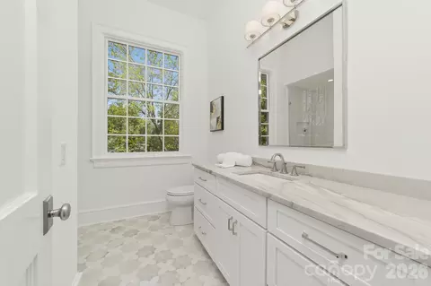 Bath - 222 Walnut St, Davidson, NC 28036 photo 6 of 7