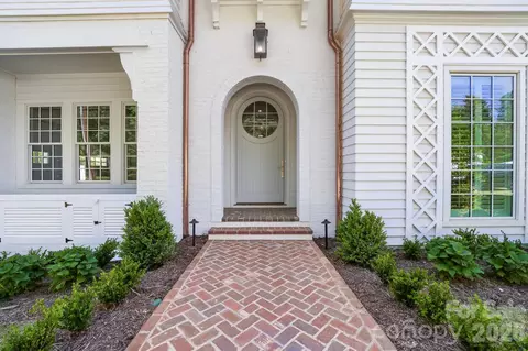 Exterior - 222 Walnut St, Davidson, NC 28036 photo 2 of 5