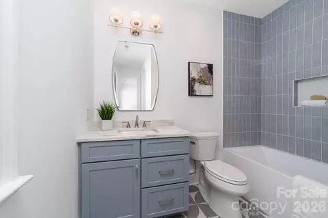 Bath - 222 Walnut St, Davidson, NC 28036 photo 7 of 7