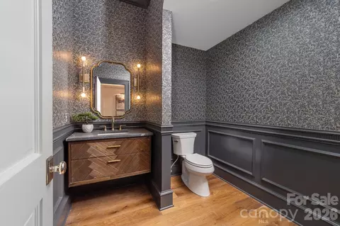 Bath - 222 Walnut St, Davidson, NC 28036 photo 1 of 7