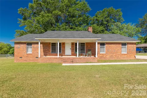 1718 Gene Hudson Dr, Lancaster, SC 29720