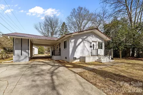 1008 Clanton Rd, Charlotte, NC 28217